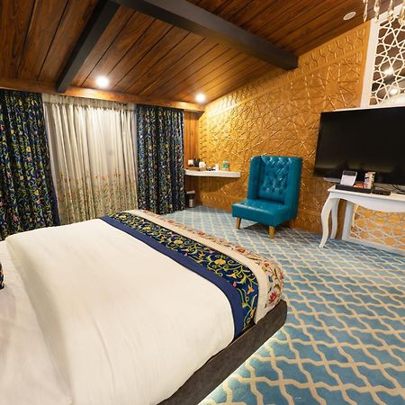 Hotel Snowland, Srinagar Zewnętrze zdjęcie